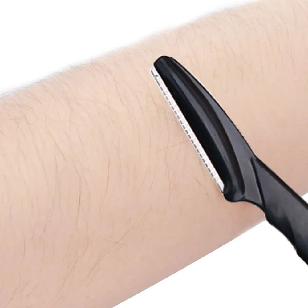 Blushimmer eyebrow trimmer with portable face razor and hair remover blades, ideal for eyebrow shaping and facial hair removal.