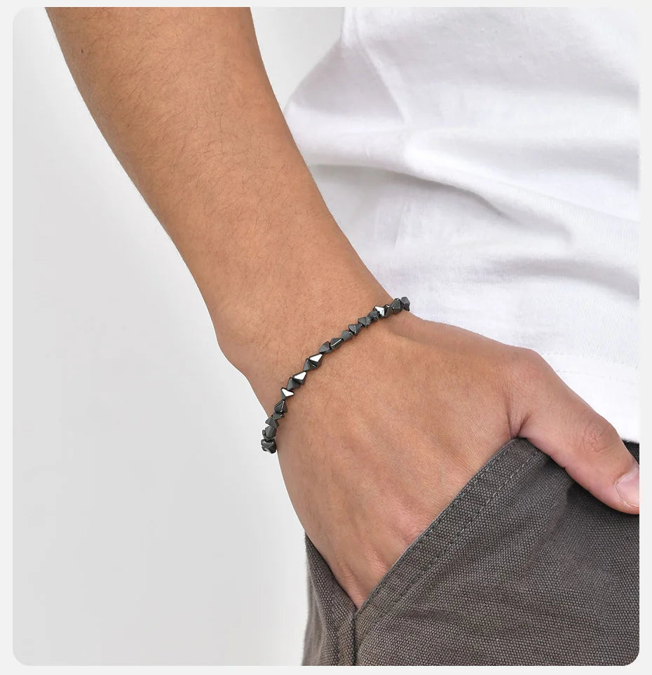 Vnox Stylish Black Triangle Beads Bracelets for Men Women, Stretch Unisex Gallstone Handmade Hematite Wristband Jewelry