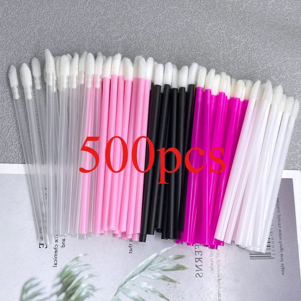 Set of 500 Blushimmer disposable lip brushes, mascara wands, and eyelash extension applicator microbrushes for professional beauty use