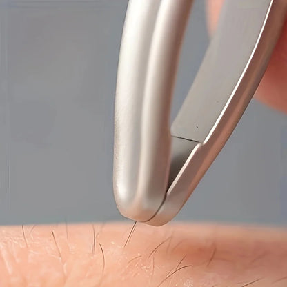 Blushimmer premium round head tweezers for eyebrow and facial hair removal, featuring seamless clips and short hair precision.