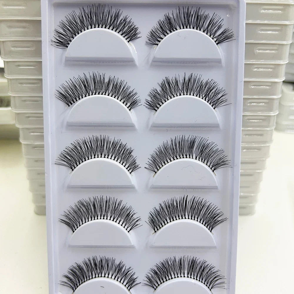 Set of 5 pairs of Blushimmer 3D mink false eyelashes, natural, full volume, perfect for makeup and beauty enhancement.