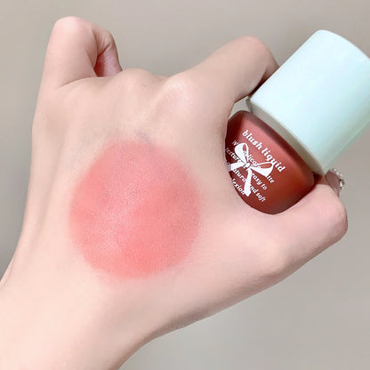 Blushimmer Gege Bear Light Blush liquid moisturizing foundation with brightening and whitening effects, natural rouge finish.