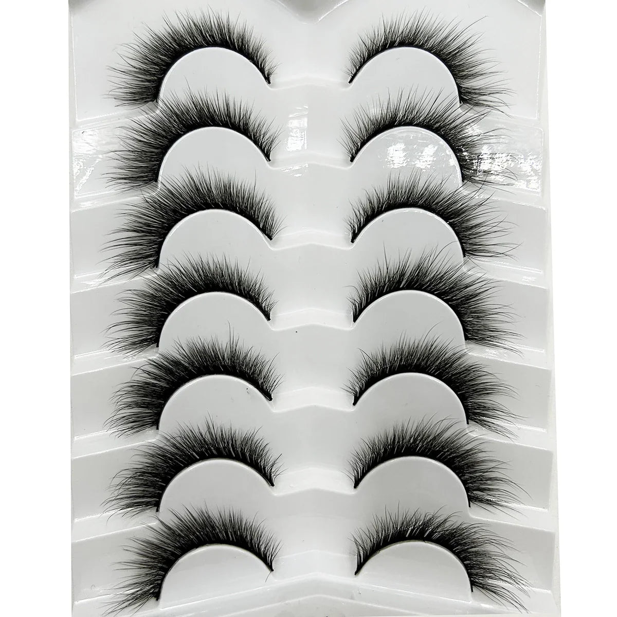 Set of 5 pairs of natural 3D mink false eyelashes from Blushimmer, perfect for makeup and beauty enhancement.