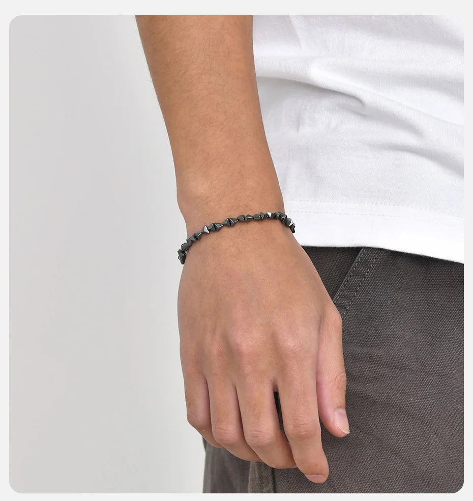 Vnox Stylish Black Triangle Beads Bracelets for Men Women, Stretch Unisex Gallstone Handmade Hematite Wristband Jewelry