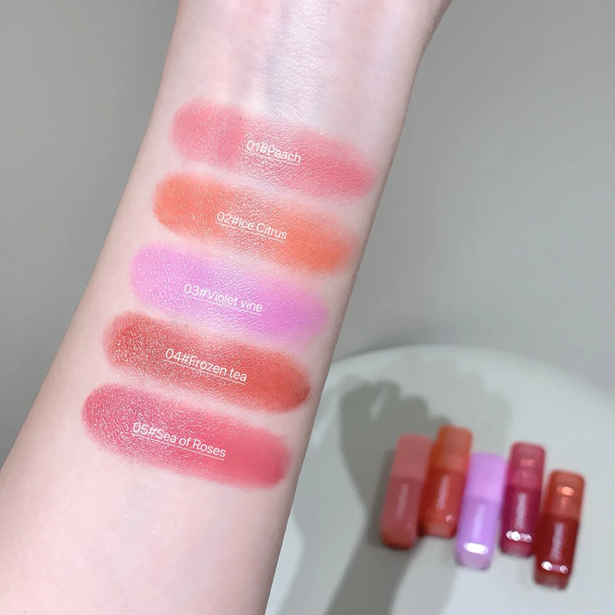 Blushimmer Light Blush Liquid SHAQINUO moisturizing and brightening natural rouge with a mirror for easy application.