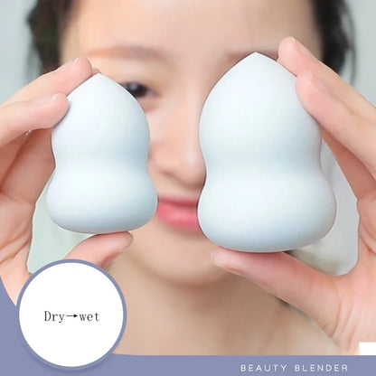 Set of 10, 20, 50, or 100 Blushimmer makeup sponges and egg-shaped cosmetic puffs for smooth, air-cushion makeup application.