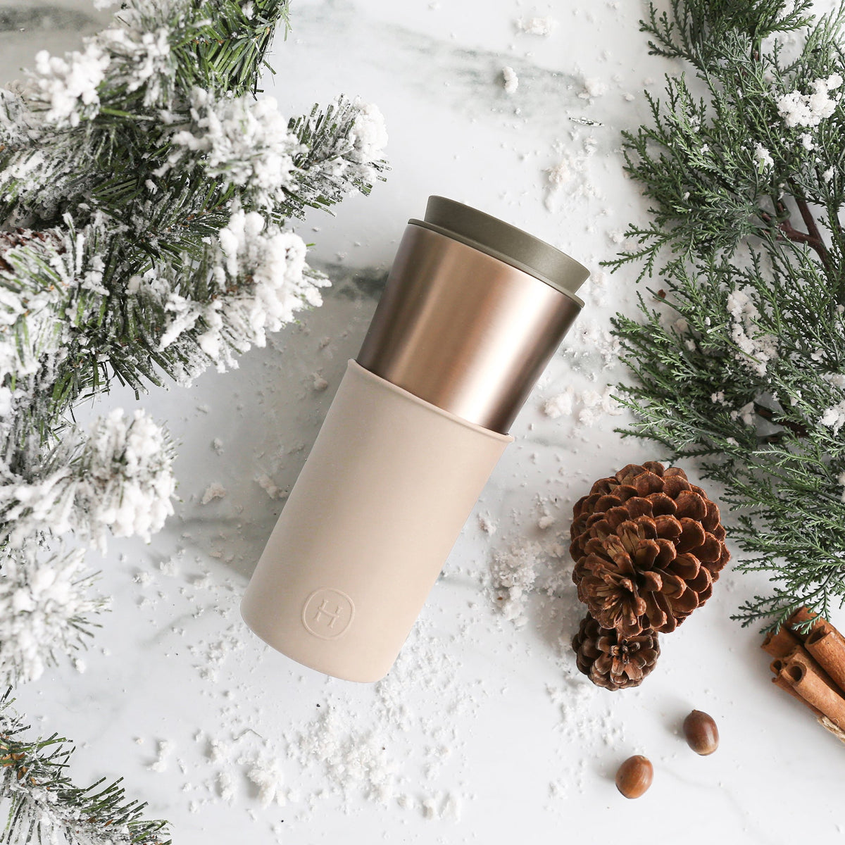 HYDY Metallic Fir Eucalyptus 15 Oz travel mug with metallic finish and eco-friendly design, featuring a secure lid and sleek appearance.
