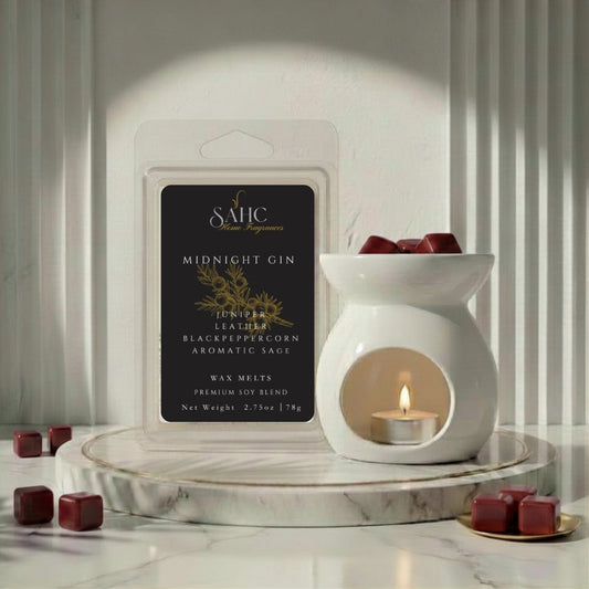 SAHC Home Fragrances Midnight Gin wax melts in a jar, showcasing dark, aromatic wax with a sophisticated fragrance.
