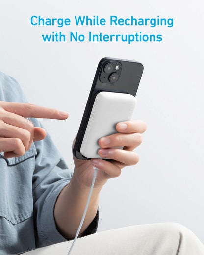 White Anker 321 MagGo PowerCore Magnetic 5K portable battery for charging, with magnetic attachment and compact design.