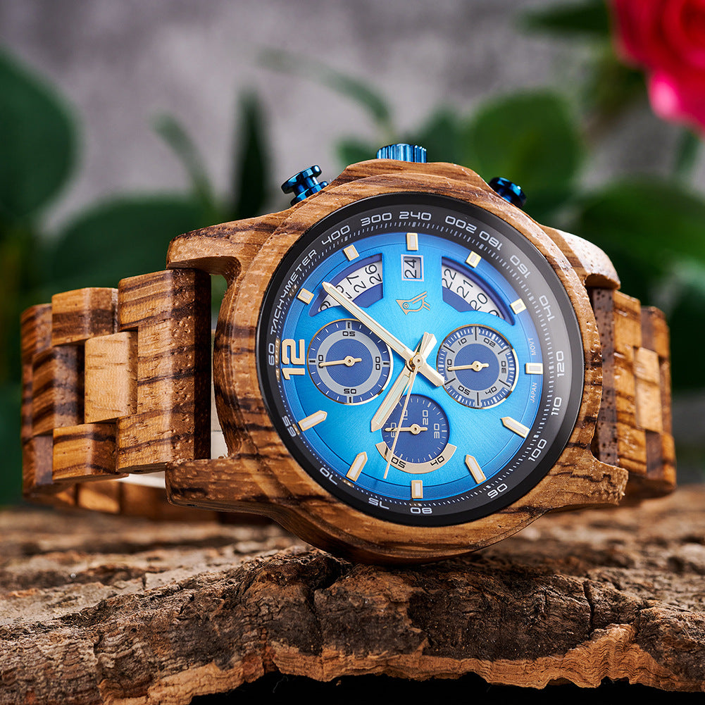 Vintage wooden watch for young men with natural wood case and minimalist dial