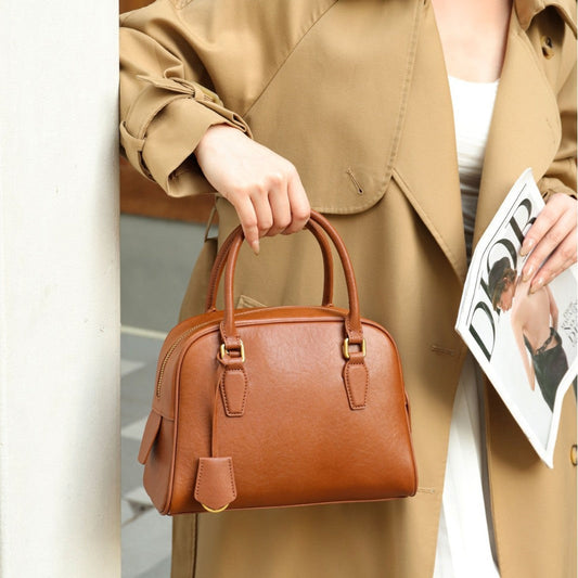 Top-grain leather Boston pillow bag, large-capacity shoulder and crossbody handbag in genuine leather