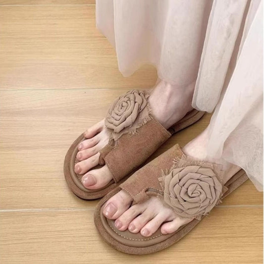 Vintage toe post rose sandal slides for women, summer flat anti-slip beach slippers in a unique trendy design