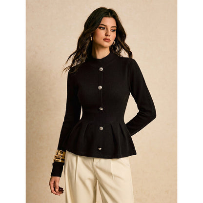 Retro single-breasted chic long-sleeved top in a classic design, front view