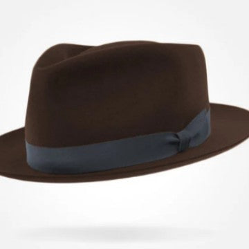 Retro British wool top hat in contrast-color felt, featuring a classic tall crown and structured brim