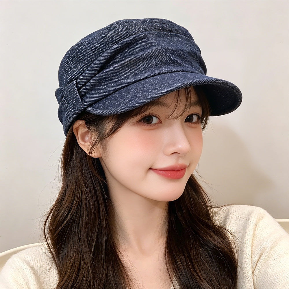 Old Money style retro ruffled flat-top bowler hat in a stylish artistic design for painters