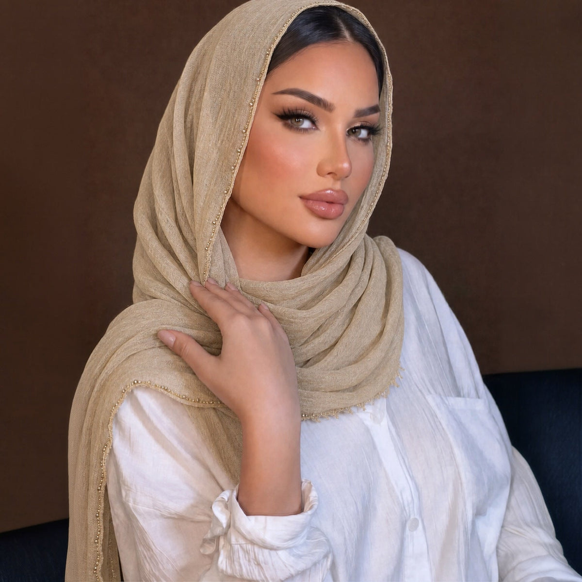 Cross-border Arrival rayon crinkle long scarf with chain pattern and fringed edges, displayed flat