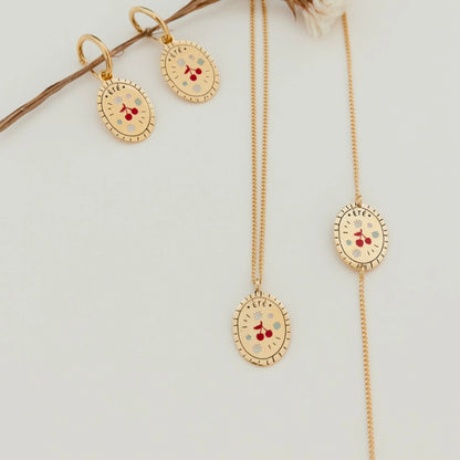 Retro versatile 18k necklace and bracelet jewelry set in a classic design