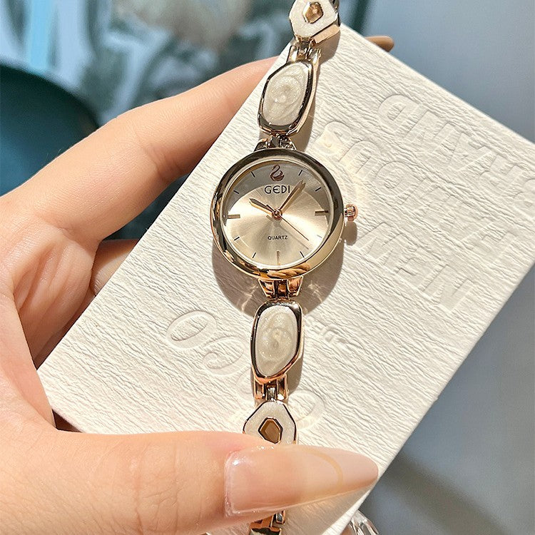 Women's minimalist quartz watch, lightweight luxury niche design with a small, exquisite case