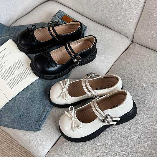 Black French Mary Jane shoes for women with shallow mouth, thick sole, chunky heel, and retro dress style