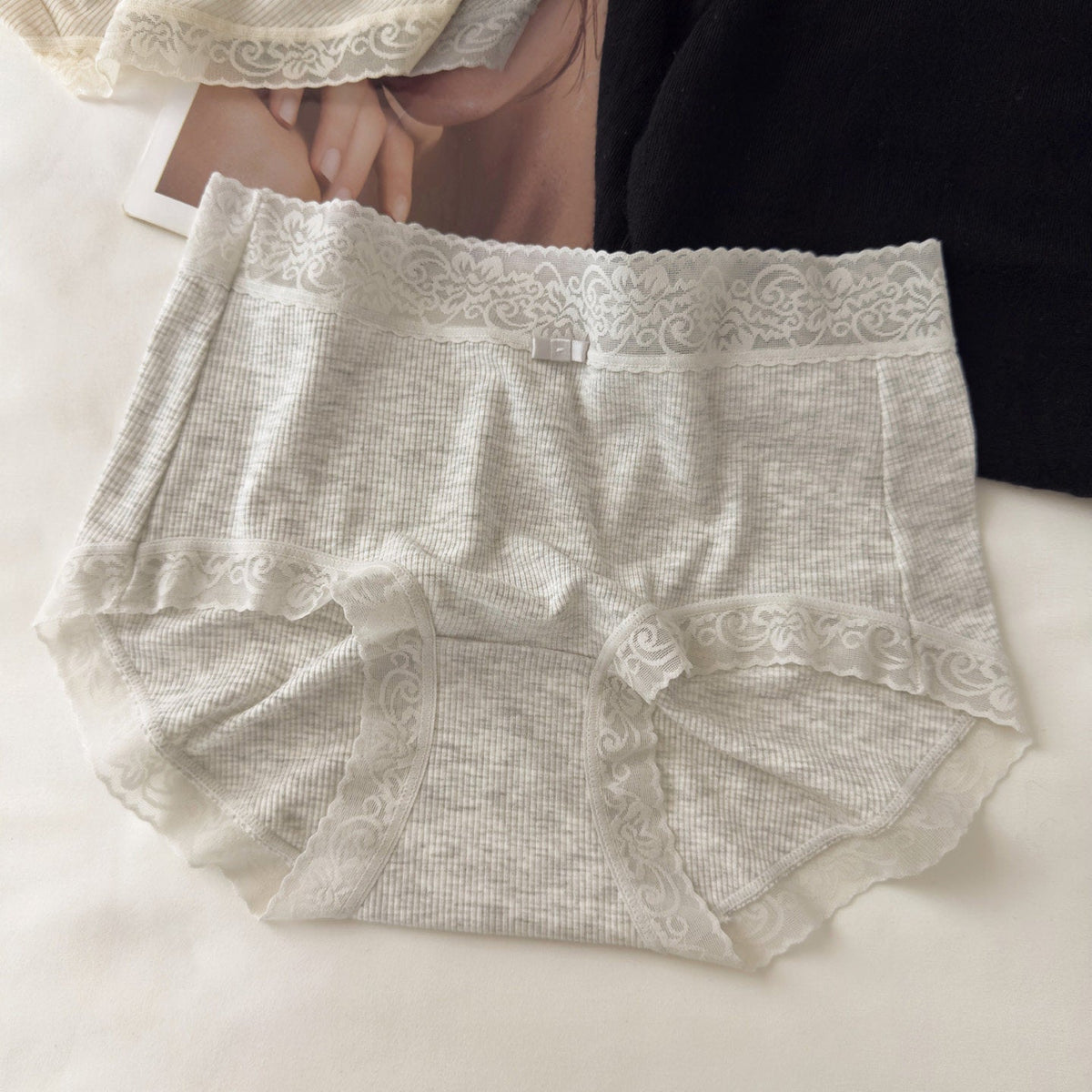 Women's sexy lace shorts in a fashionable design, featuring delicate lace detailing and a comfortable fit