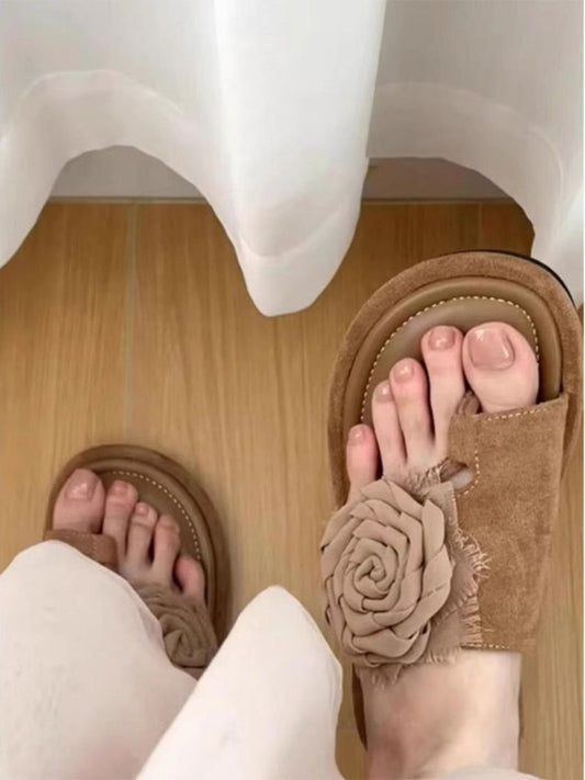 Vintage toe post rose sandal slides for women, summer flat anti-slip beach slippers in a unique floral design