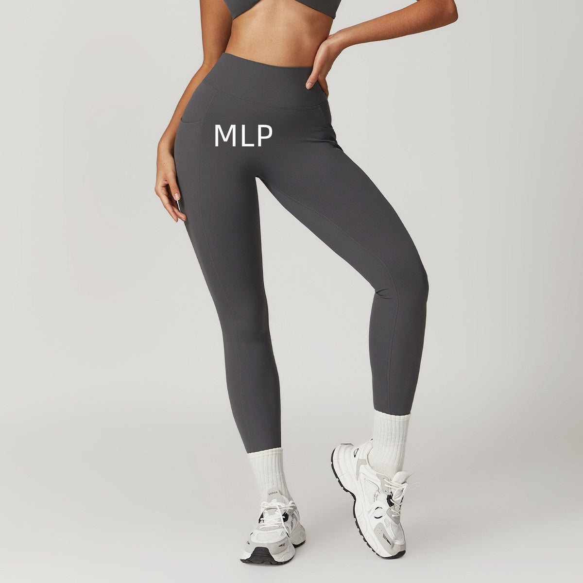Legging Elite by My Store, close-up view of the sleek athletic legging design