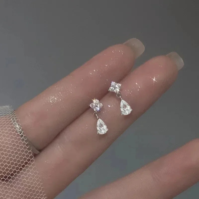 Korean fashion leaf earrings for women with rhinestones and tassel charms, perfect for wedding or party jewelry.