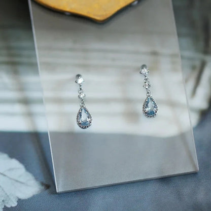 Korean fashion student leaf earrings for women with rhinestone tassel charms, ideal for weddings and parties, stylish jewelry accessory