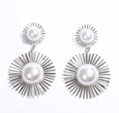 Gold large crystal pearl drop earrings for women, stylish Korean and European fashion jewelry, perfect for parties and special occasions.