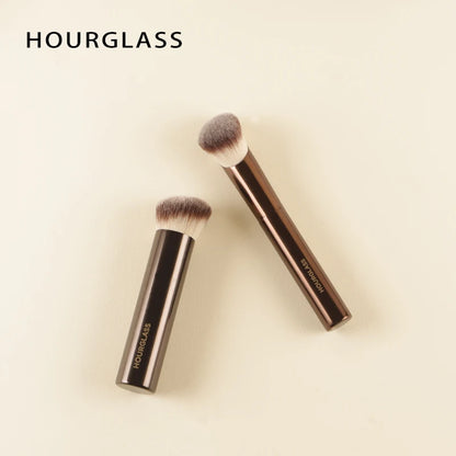 Hourglass makeup brush set with retractable professional brushes for eyeshadow, foundation, concealer, powder, bronzer, blusher, and eyeliner