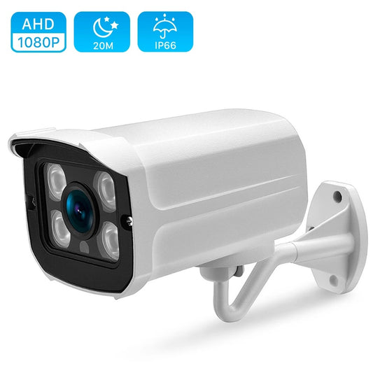 Outdoor HD night vision security camera by BackupMyFilesNow.com with weatherproof design and high-resolution imaging.