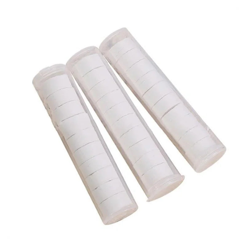 Set of 10/20 portable compressed non-woven face towels for travel, camping, hiking, and outdoor activities, moist disposable tissues.
