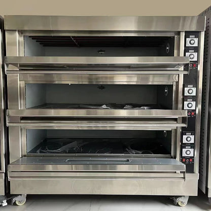 Electric commercial large-capacity oven with three layers and six plates, used for baking pizza, bread, and cakes.