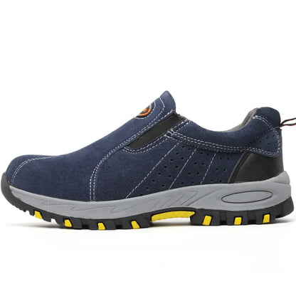 Low-top safety shoes for men with steel toe, anti-puncture sole, slip-on design, ideal for welding, industrial work, and labor protection.