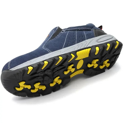 Low-top safety shoes for men with steel toe, anti-puncture sole, slip-on design, ideal for welding, industrial labor, and sporty safety.