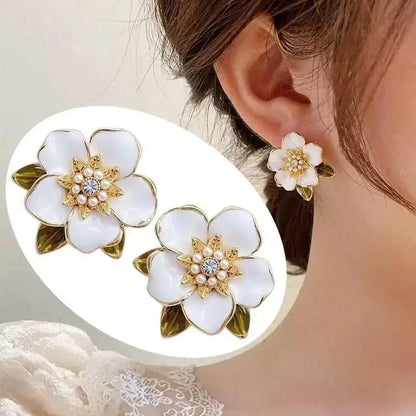 925 silver needle green flower earrings for women, Korean fashion jewelry with zircon leaf design, trendy stud earrings.