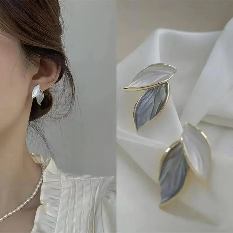 925 silver needle green flower earrings for women with zircon leaf design, Korean fashion jewelry, trendy and elegant stud earrings