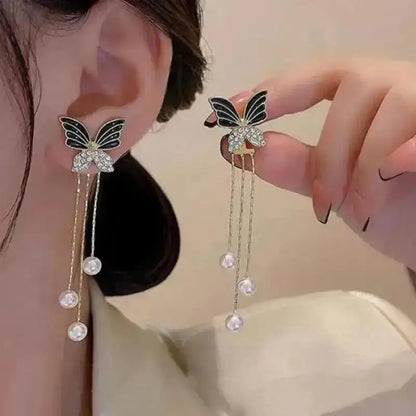 925 silver Korean fashion pearl tassel earrings with zircon accents, featuring pearl and crystal details for women’s jewelry.