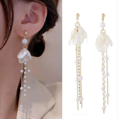 925 silver Korean fashion pearl tassel earrings for women with zircon accents, featuring elegant pearl and crystal details.