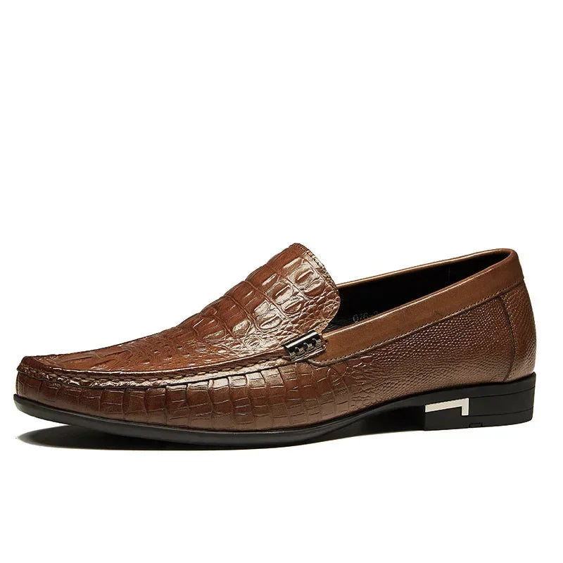 Black men's slip-on loafers made of genuine leather, summer driving and formal shoes, featuring classic moccasin design.