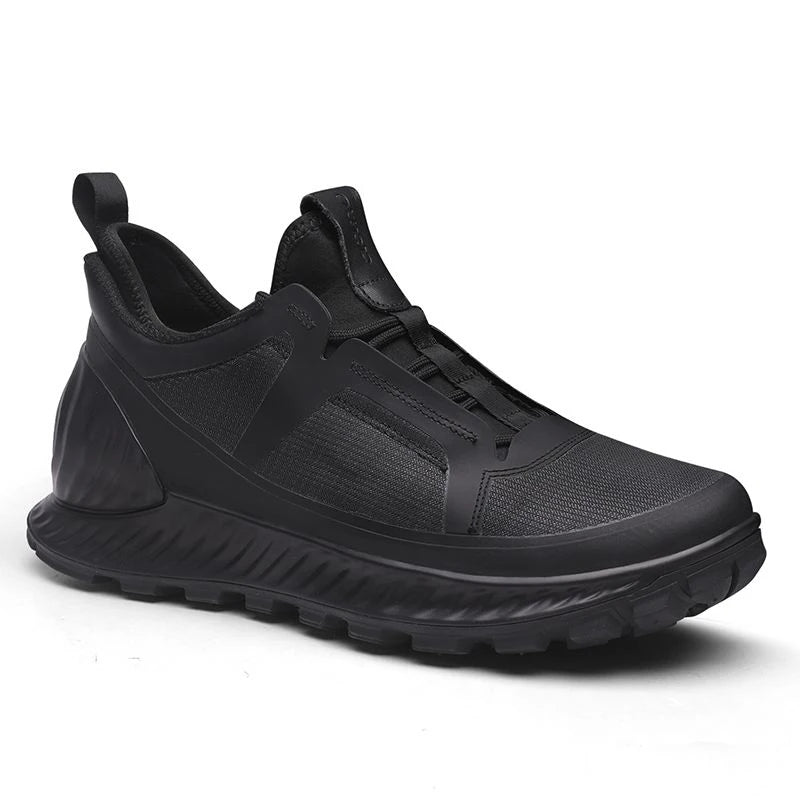 Black men's lightweight outdoor running shoes with a trendy natural luxury design, suitable for hiking, mountain climbing, and camping.