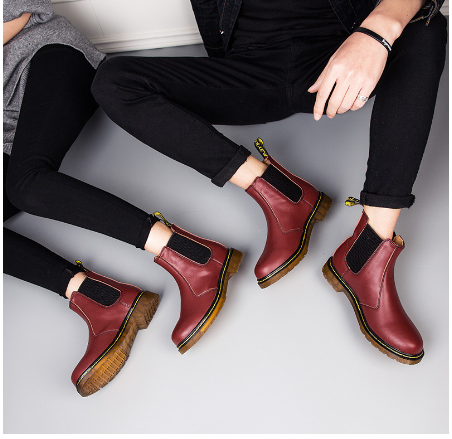 Autumn style thick-heeled cowhide Martin boots for women, featuring durable leather and fashionable design.