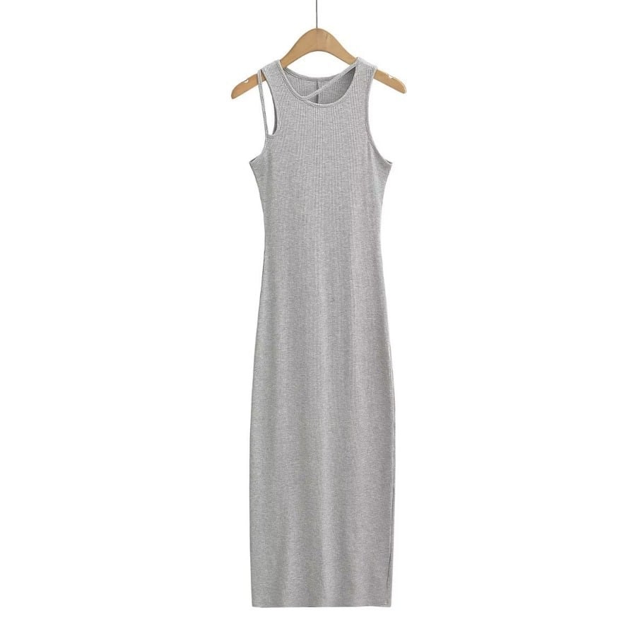 Black women's long skinny hip skirt dress with a fitted silhouette, perfect for casual or dressy occasions.
