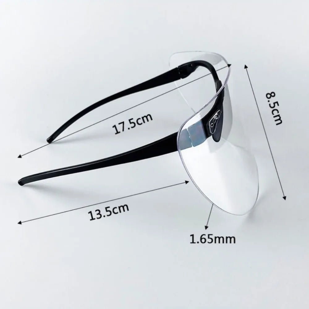 Black safety goggles with dust-proof and anti-splash protection ideal for outdoor sports, cycling, and windproof eye safety.