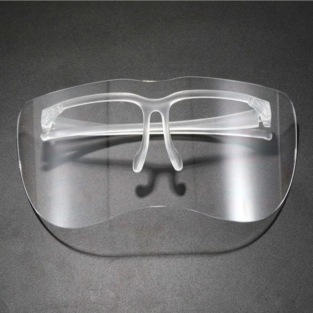 Black safety goggles with dust-proof, anti-splash lenses and windproof design, suitable for outdoor sports, cycling, and eye protection.