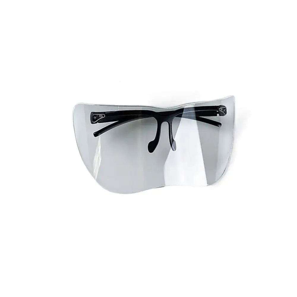 Black safety goggles with dust-proof, anti-splash protection, windproof design, suitable for outdoor sports and cycling.