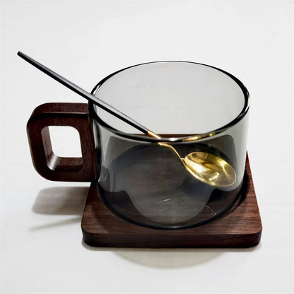 200ml Fresh Ground Latte glass coffee mug with wooden tray and spoon, heat-resistant breakfast milk tea cup, American coffee style.