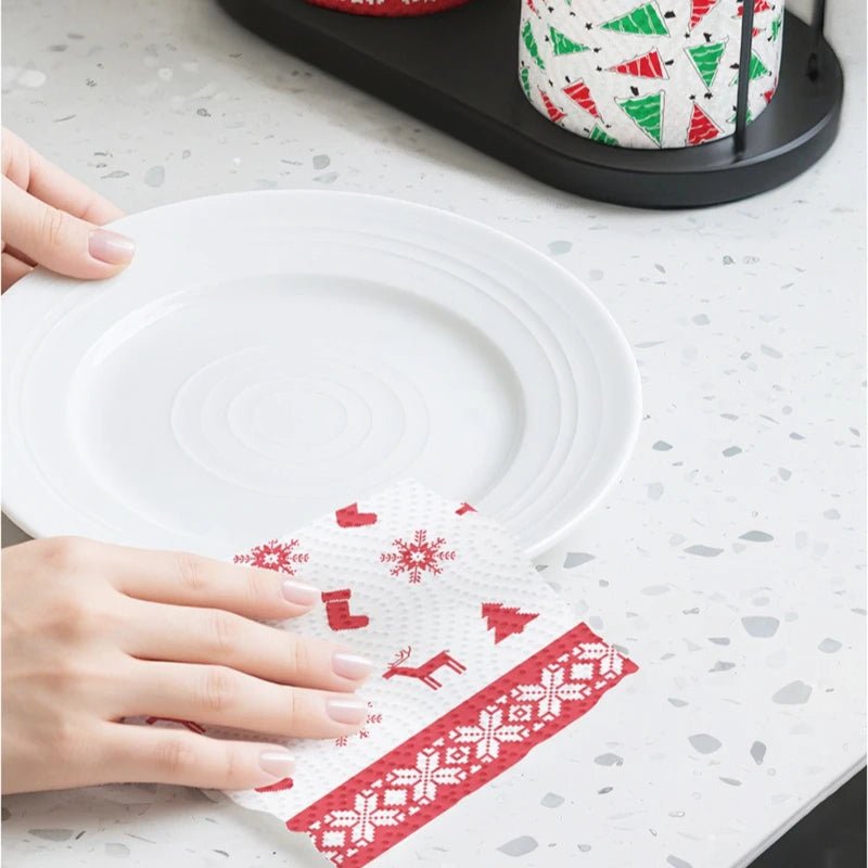 Thickened disposable kitchen paper towels with multi-fold design, suitable for wet and dry use at parties, holidays, and picnics.