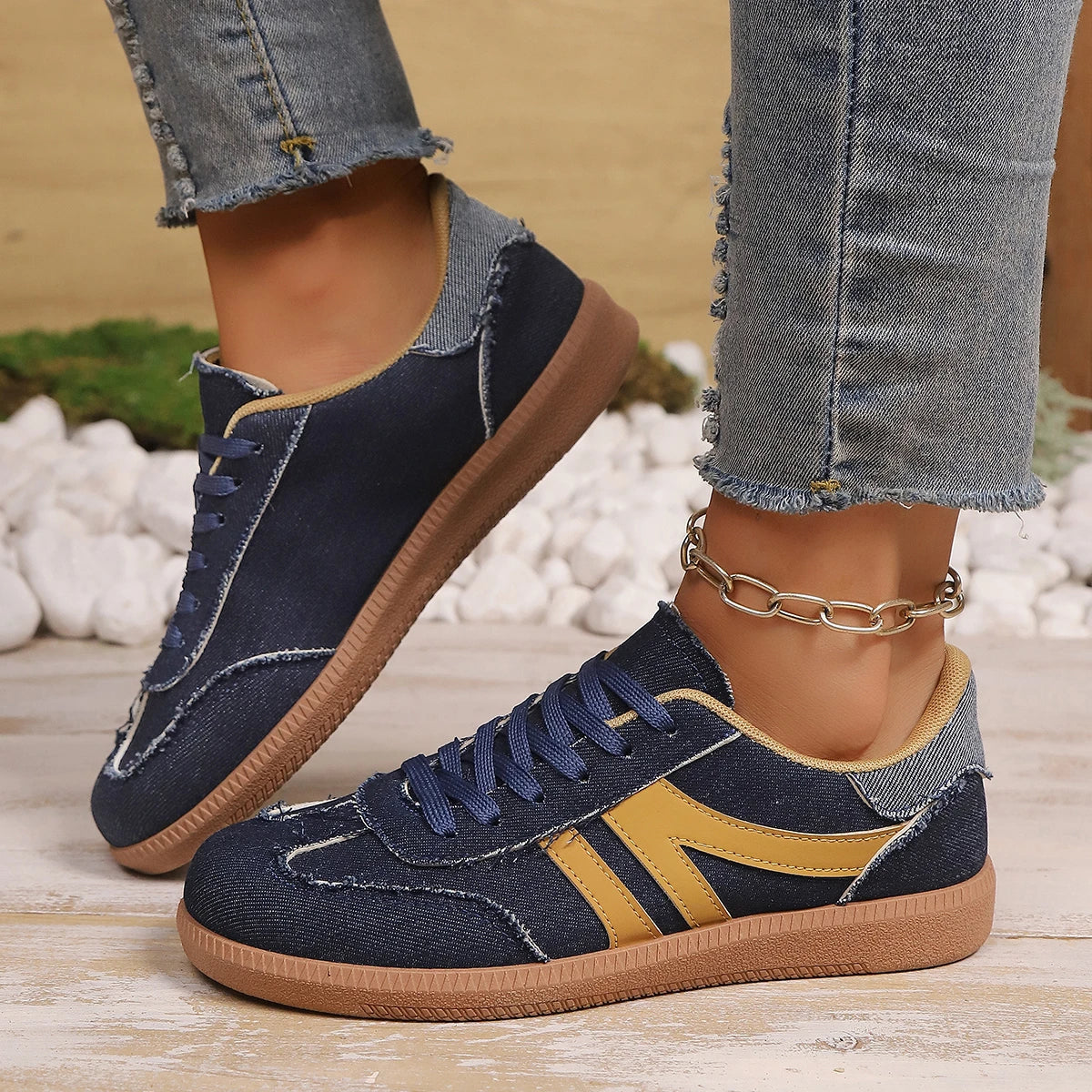 Dark blue women's ballet sneakers with soft soles, anti-skid soles, and casual design for comfortable daily walking.