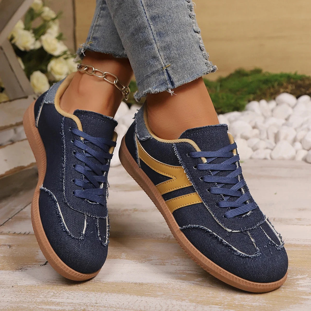 Dark blue women's ballet sneakers with soft soles, anti-skid soles, and comfortable casual design for daily walking.